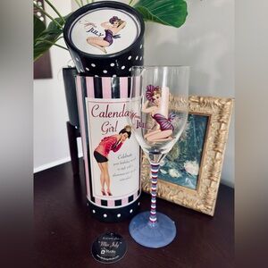 Calendar Girl Miss July Pin Up Girl Wine🍷 Glass Studio 12 oz